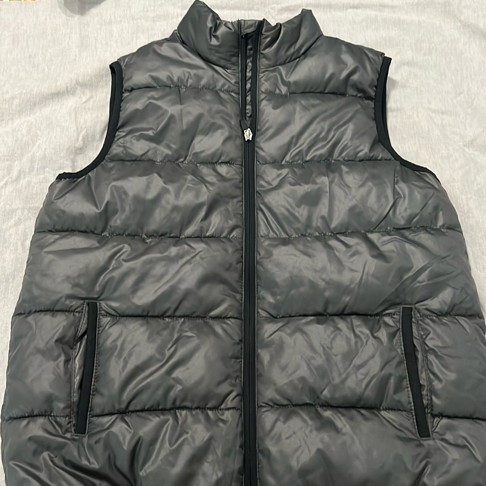 Old Navy Puffer Vest